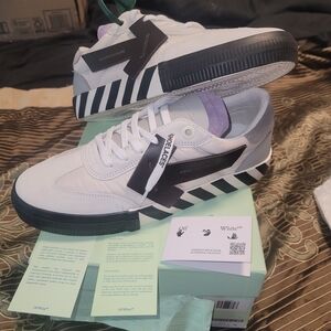 Off-White Low-Top Sneakers in White with Black Accents